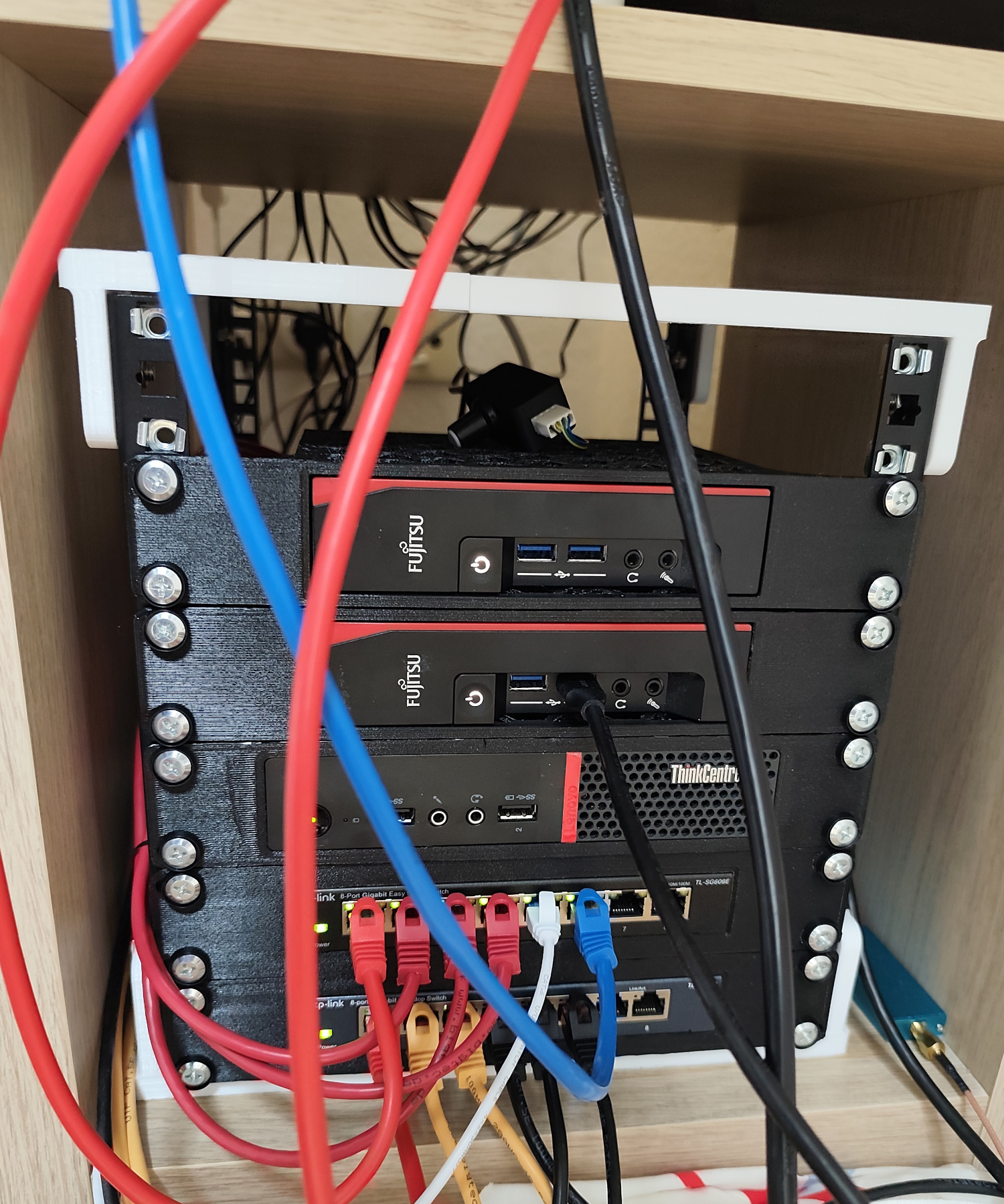 Mein Lab - zwei Fujitsu Futro S740 und ein Lenovo ThinkCentre M715q Tiny