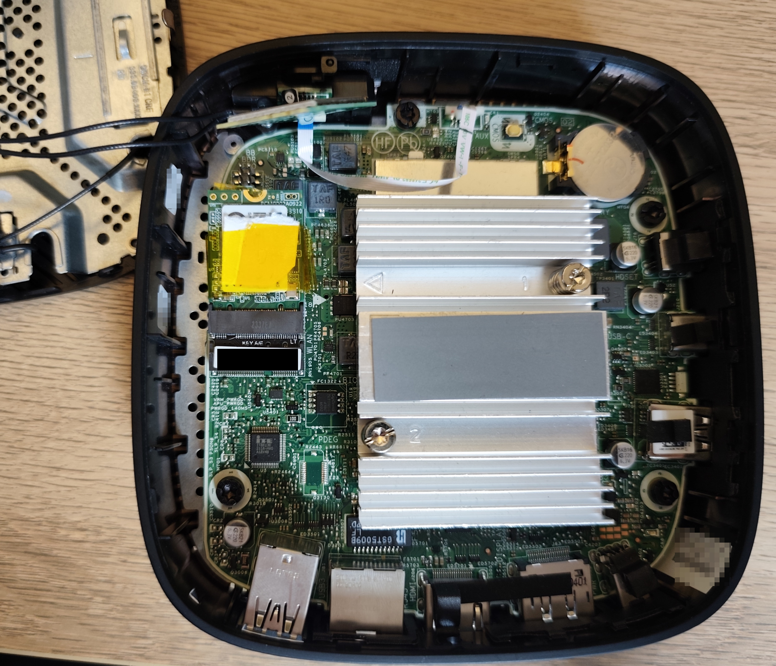 64GB eMMC-Modul mit Adapter im WiFi-Slot